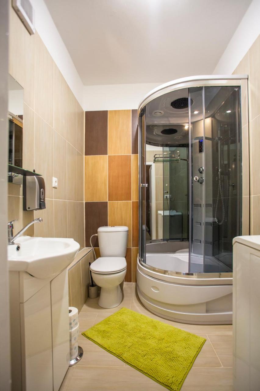 Studio Apartment Petrzalka Air-Conditioned 24H Check-In Bratislava Exteriér fotografie